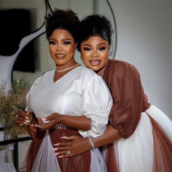 Discovering The Enigmatic Eniola Ajao And Her Twin Sister