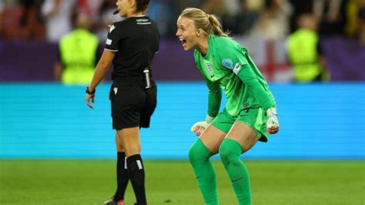 Exploring The Enigma Of Hanah Owo: A Rising Star