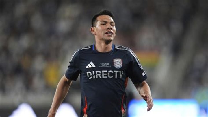 Hirving Lozano's Wife: A Closer Look At The Life Behind The Star