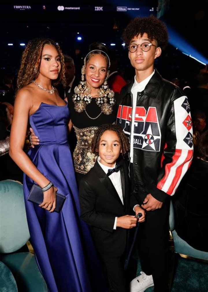 Introducing The Blue Ivy Grammy Sippy Cup: The Perfect Gift For Little Stars