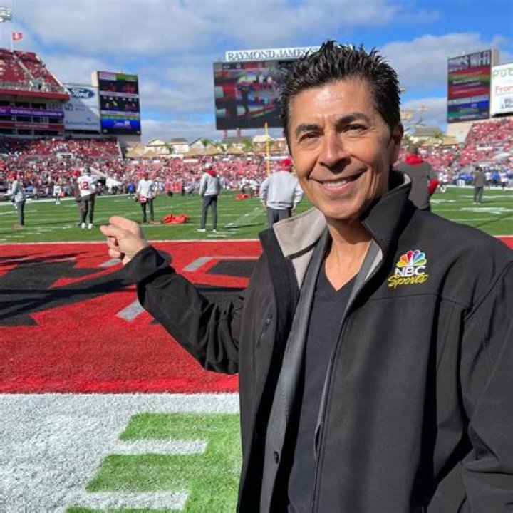 Understanding The Life Of Mario Solis And His Wife