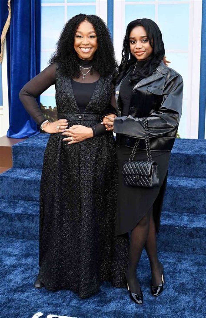 Unveiling The Phenomenon: Who Is Shonda Rhimes?