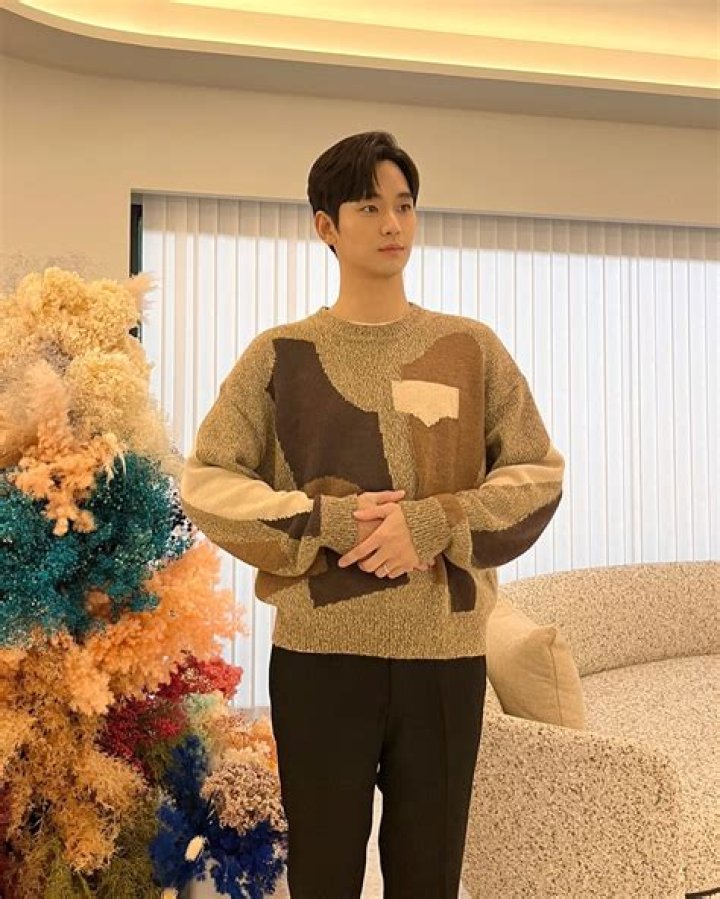 Unveiling The Phenomenon: Why Kim Soo Hyun Is The Highest Paid