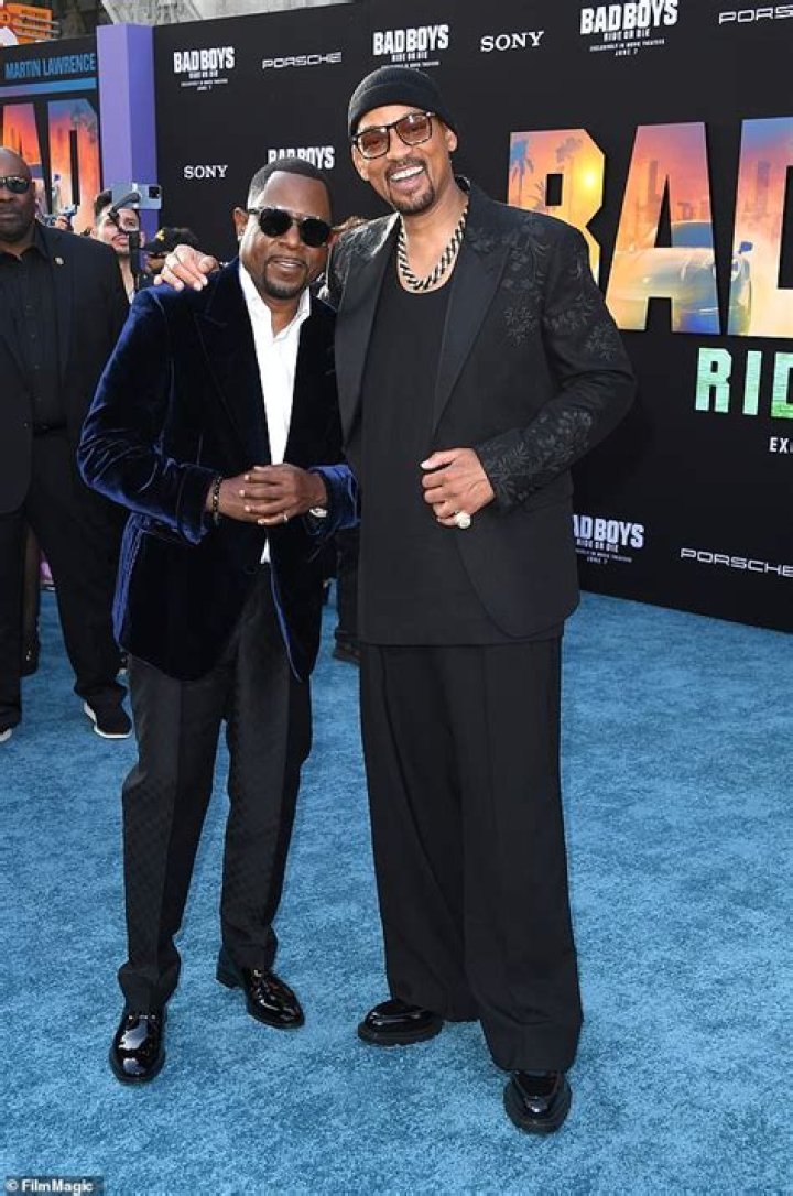Unveiling The Stature Of A Comedy Legend: Martin Lawrence Height In Feet